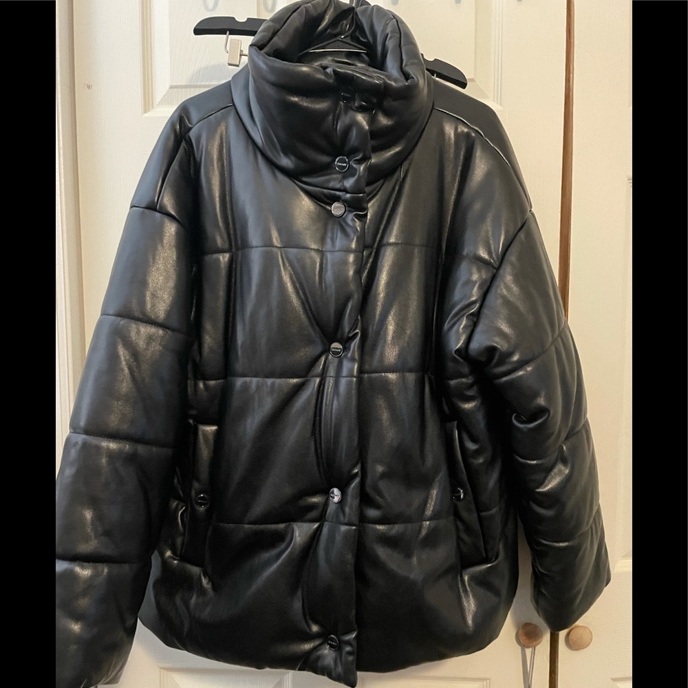 DKNY BLACK JACKET sizeXL gently worn